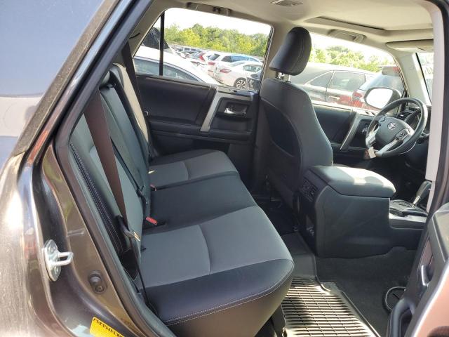 Photo 11 from auction – 2020 TOYOTA 4RUNNER SR with VIN JTEBU5JR3L5737641