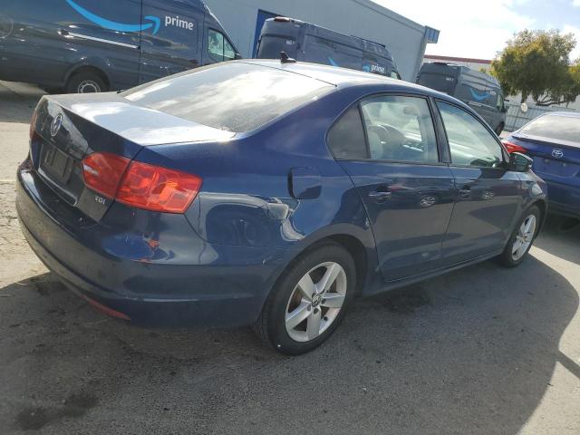 Photo 3 from auction – 2012 VOLKSWAGEN JETTA TDI with VIN 3VWLL7AJ9CM473852