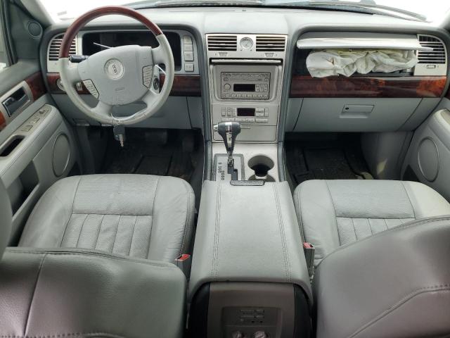 Photo 8 from auction – 2005 LINCOLN NAVIGATOR with VIN 5LMFU27505LJ05986