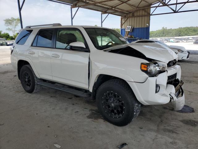 Photo 4 from auction – 2015 TOYOTA 4RUNNER SR with VIN JTEBU5JR2F5273102