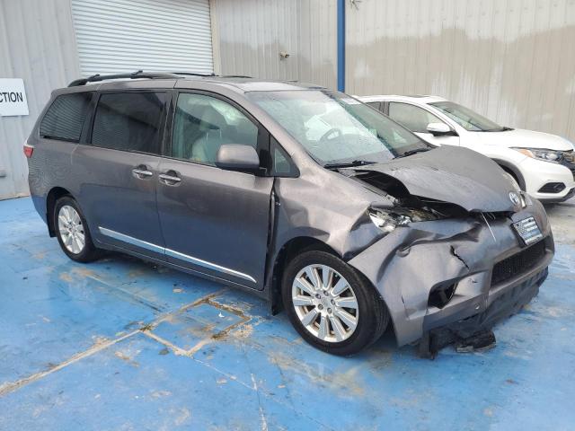 Photo 4 from auction – 2017 TOYOTA SIENNA XLE with VIN 5TDDZ3DC0HS188413
