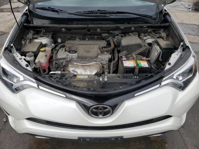 Photo 12 from auction – 2017 TOYOTA RAV4 LIMIT with VIN 2T3DFREV7HW557164