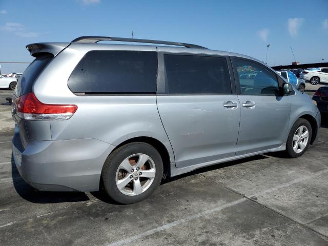 Photo 3 from auction – 2011 TOYOTA SIENNA with VIN 5TDKK3DC8BS058219