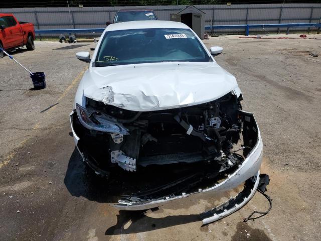 Photo 5 from auction – 2015 CHRYSLER 200 LIMITE with VIN 1C3CCCAB3FN730538