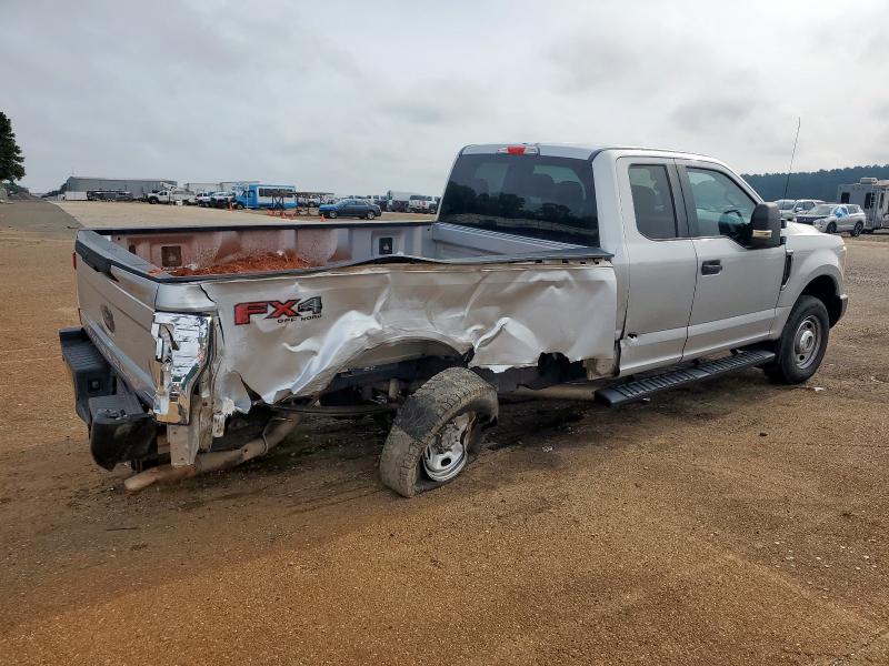 Photo 3 from auction – 2017 FORD F250 SUPER with VIN 1FT7X2B68HEE04895