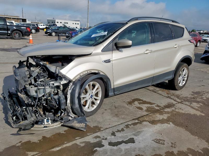 FORD ESCAPE SE 2018 with VIN 1FMCU9GD5JUC26104 - Photo from auction
