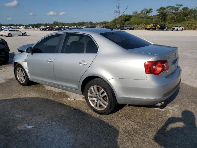 Photo 2 from auction – 2007 VOLKSWAGEN JETTA WOLF with VIN 3VWEF71K47M077259