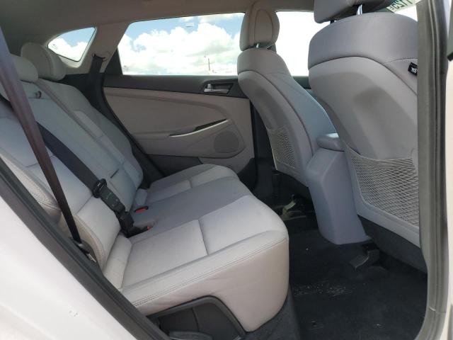 Photo 11 from auction – 2017 HYUNDAI TUCSON LIM with VIN KM8J3CA45HU297605