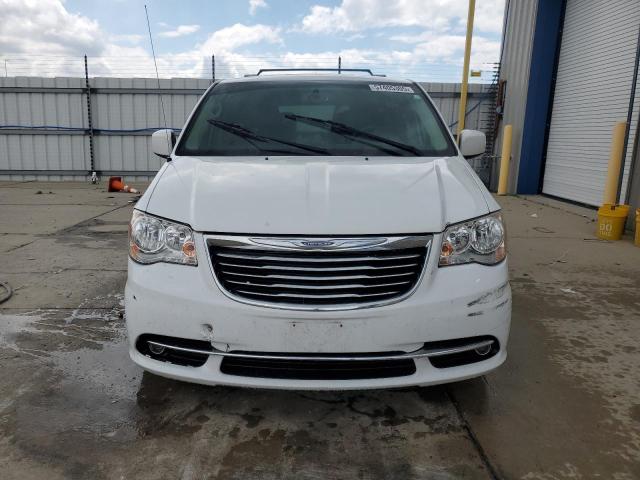 Photo 5 from auction – 2016 CHRYSLER TOWN & COU with VIN 2C4RC1BG0GR214128