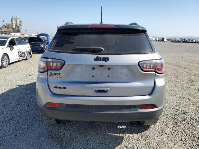 Photo 6 from auction – 2018 JEEP COMPASS LA with VIN 3C4NJDBBXJT457556
