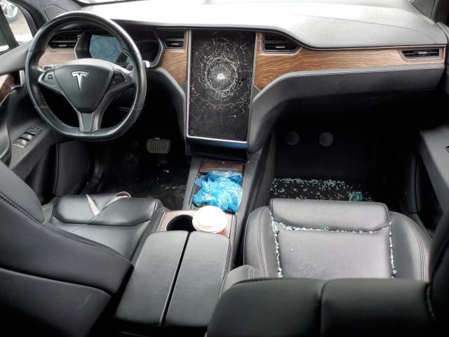 Photo 8 from auction – 2020 TESLA MODEL X with VIN 5YJXCAE23LF244401