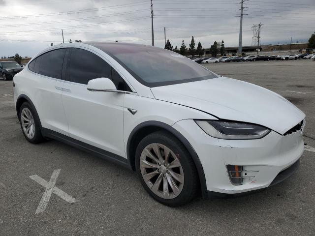Photo 4 from auction – 2018 TESLA MODEL X with VIN 5YJXCAE26JF111662