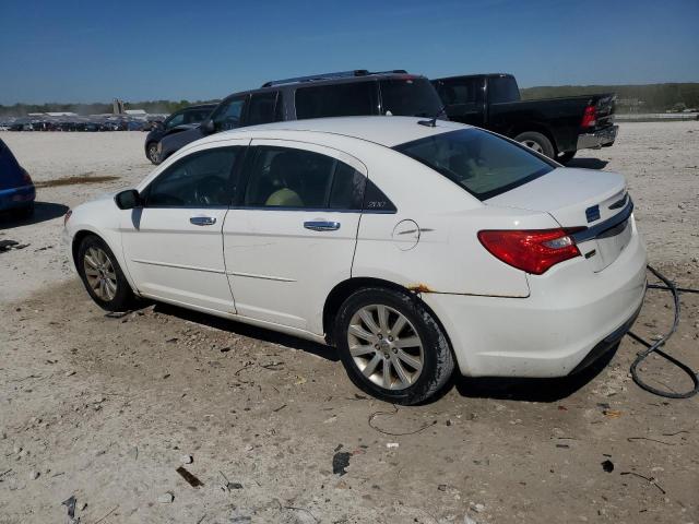 Photo 2 from auction – 2013 CHRYSLER 200 LIMITE with VIN 1C3CCBCGXDN607819