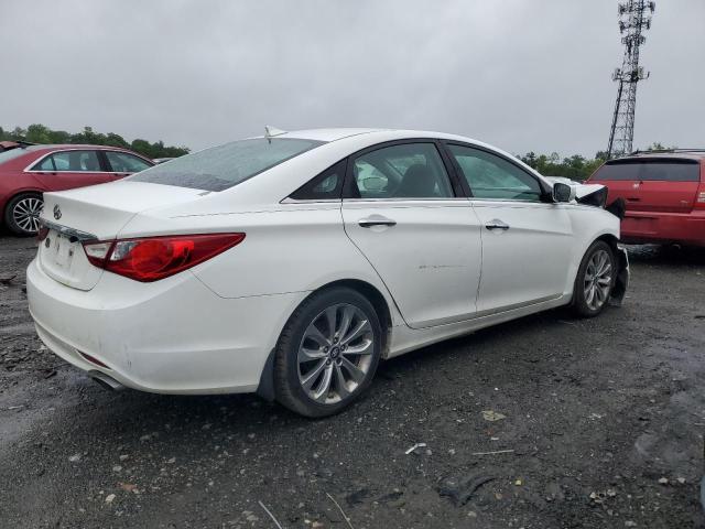 Photo 3 from auction – 2013 HYUNDAI SONATA SE with VIN 5NPEC4AC6DH515400