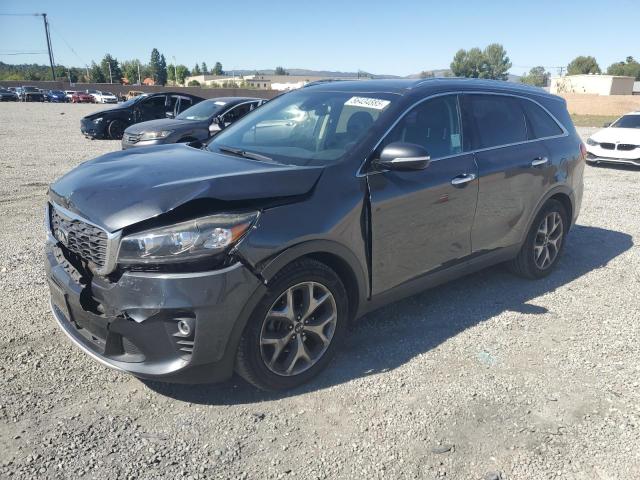 KIA SORENTO EX 2019 with VIN 5XYPH4A52KG599831 - Photo from auction