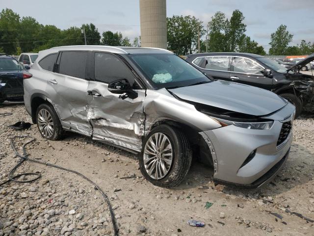 Photo 4 from auction – 2022 TOYOTA HIGHLANDER with VIN 5TDFZRBH7NS215094