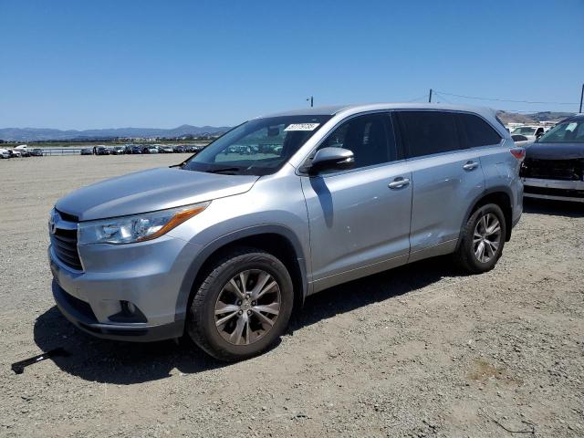 TOYOTA HIGHLANDER 2015 with VIN 5TDBKRFHXFS209806 - Photo from auction