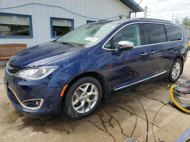 CHRYSLER PACIFICA L 2017 with VIN 2C4RC1GG7HR705676 - Photo from auction