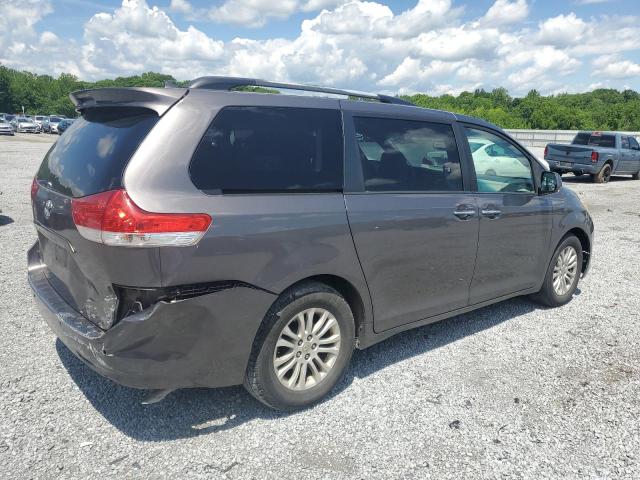 Photo 3 from auction – 2012 TOYOTA SIENNA XLE with VIN 5TDYK3DC6CS218030