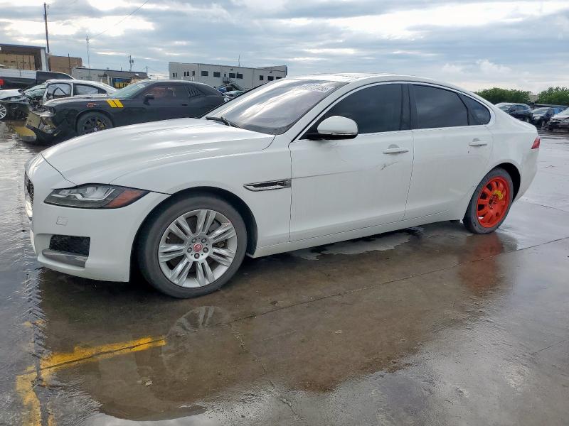 JAGUAR XF PREMIUM 2016 with VIN SAJBD4BVXGCY20738 - Photo from auction