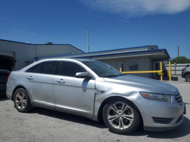 Photo 4 from auction – 2013 FORD TAURUS SEL with VIN 1FAHP2E87DG199995