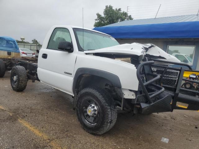 Photo 4 from auction – 2005 CHEVROLET SILVERADO with VIN 1GCHK34U05E308260