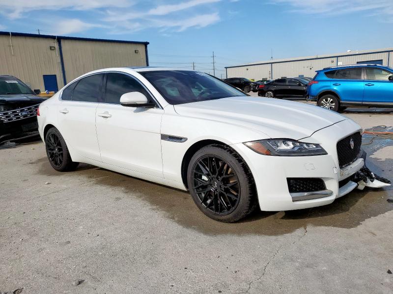 Photo 4 from auction – 2017 JAGUAR XF PRESTIG with VIN SAJBE4BV4HCY31023