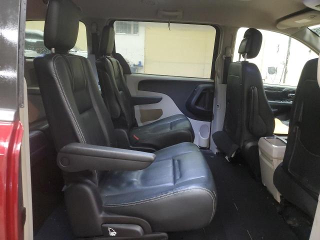 Photo 11 from auction – 2016 CHRYSLER TOWN & COU with VIN 2C4RC1BG5GR188092