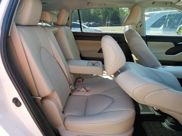 Photo 11 from auction – 2021 TOYOTA HIGHLANDER with VIN 5TDGBRCH6MS525470