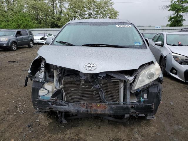 Photo 5 from auction – 2011 TOYOTA SIENNA LE with VIN 5TDKK3DC3BS022390