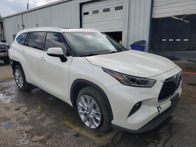 Фото 4 с аукциона – 2021 TOYOTA HIGHLANDER с VIN 5TDYZRAH2MS527686