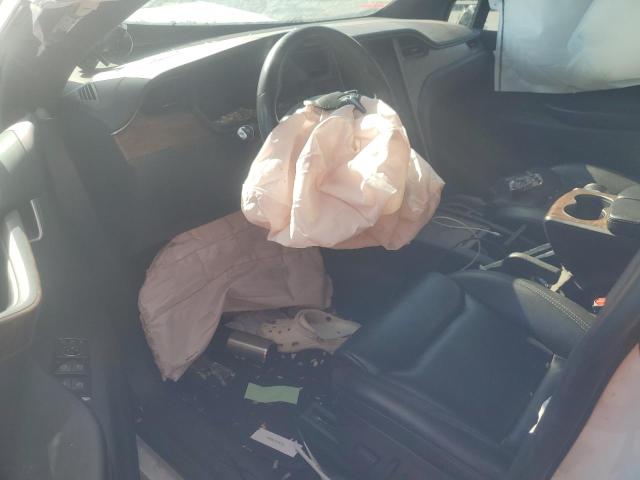 Photo 8 from auction – 2020 TESLA MODEL X with VIN 5YJXCAE28LF233474