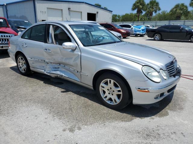 Photo 4 from auction – 2005 MERCEDES-BENZ E 320 with VIN WDBUF65J65A725526