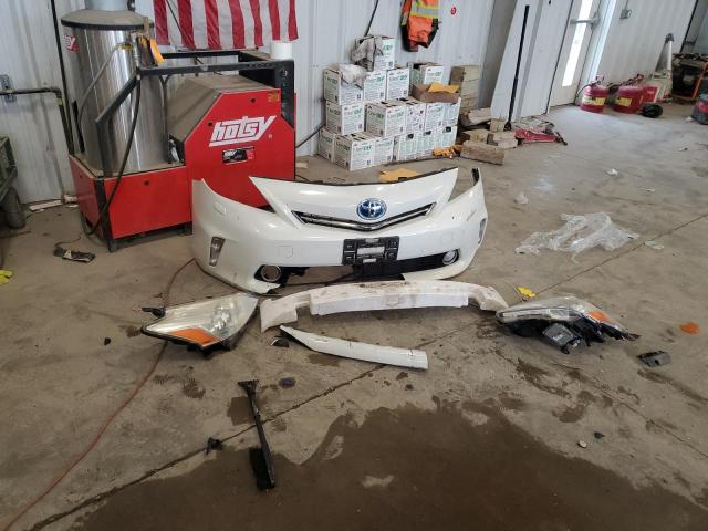 Photo 12 from auction – 2013 TOYOTA PRIUS V with VIN JTDZN3EU0D3223049