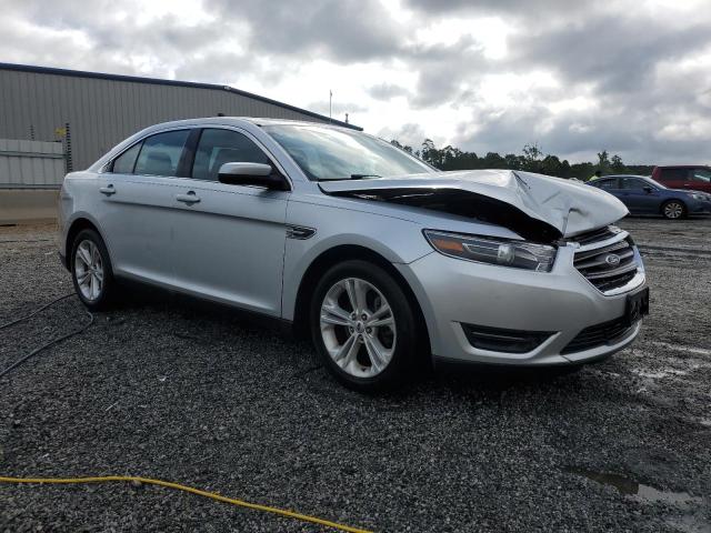 Photo 4 from auction – 2015 FORD TAURUS SEL with VIN 1FAHP2E89FG163034
