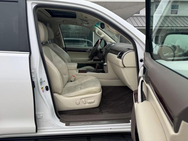 Photo 5 from auction – 2011 LEXUS GX 460 with VIN JTJBM7FXXB5032970