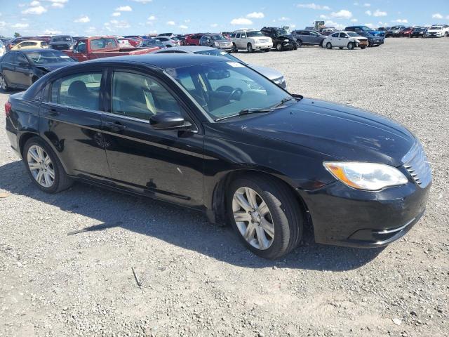 Photo 4 from auction – 2012 CHRYSLER 200 TOURIN with VIN 1C3CCBBG9CN297727
