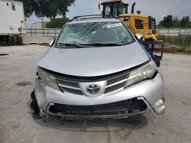 Photo 5 from auction – 2015 TOYOTA RAV4 XLE with VIN JTMWFREV9FD065111