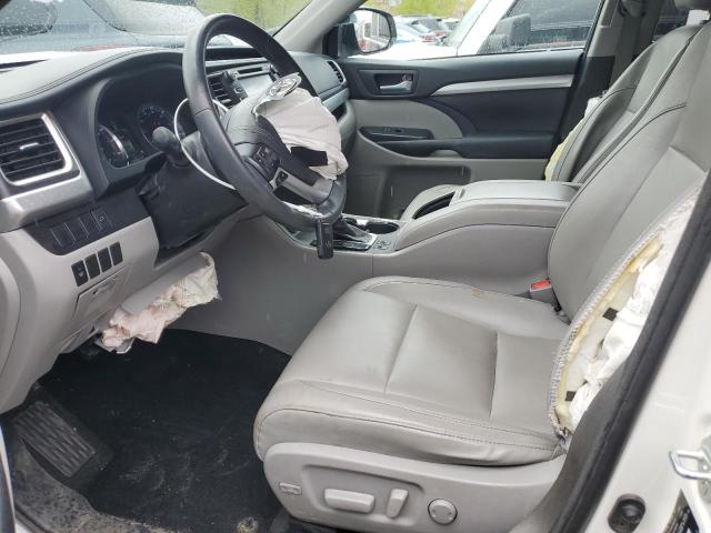 Photo 7 from auction – 2015 TOYOTA HIGHLANDER with VIN 5TDJKRFH8FS216880