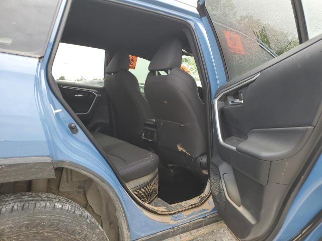 Photo 11 from auction – 2023 TOYOTA RAV4 SE with VIN JTM16RFV2PD085078