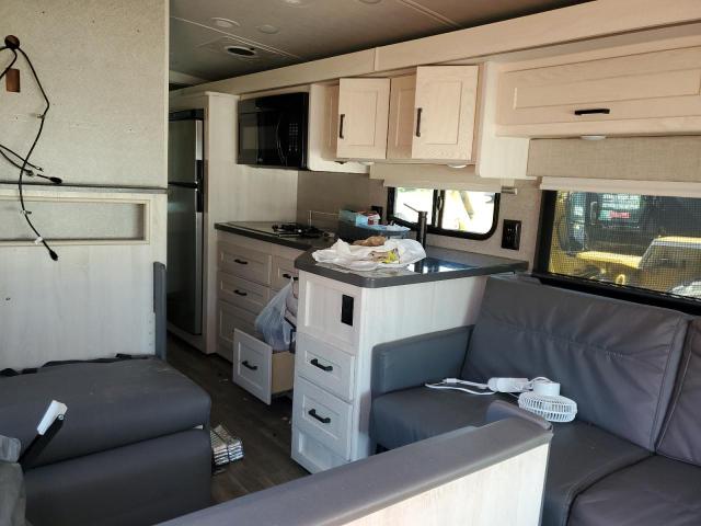 Photo 5 from auction – 2022 WINNEBAGO F53 with VIN 1F65F5DN8M0A08976