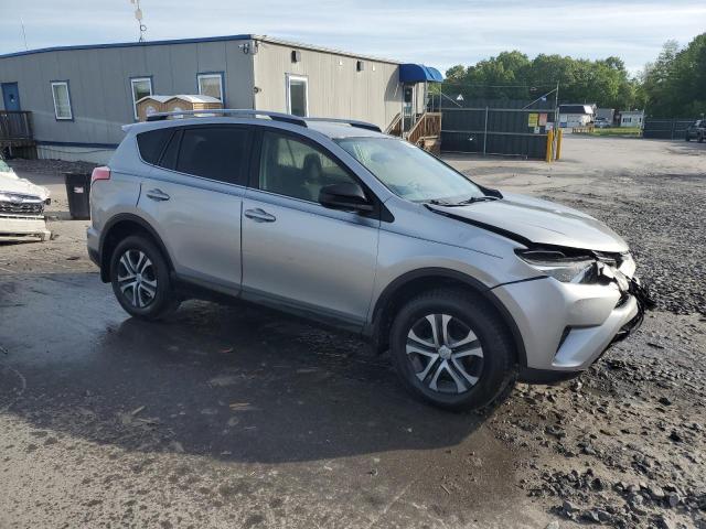 Photo 4 from auction – 2018 TOYOTA RAV4 LE with VIN JTMBFREV6JJ199065