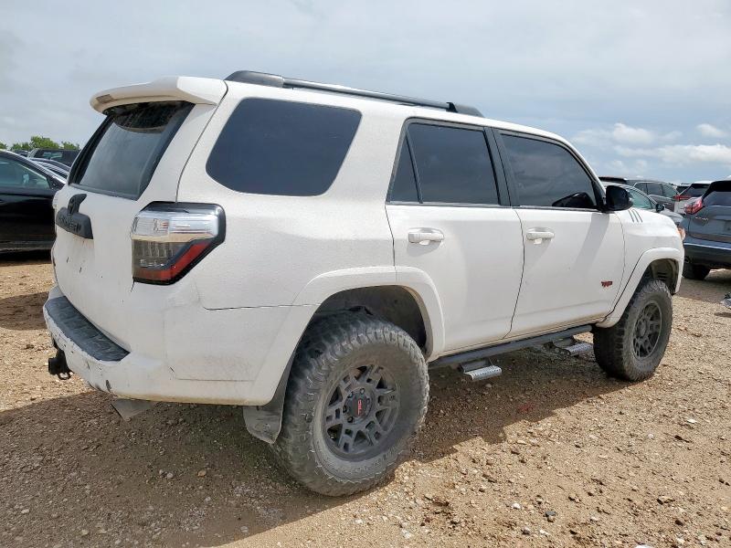 Photo 3 from auction – 2019 TOYOTA 4RUNNER SR with VIN JTEBU5JR1K5712039