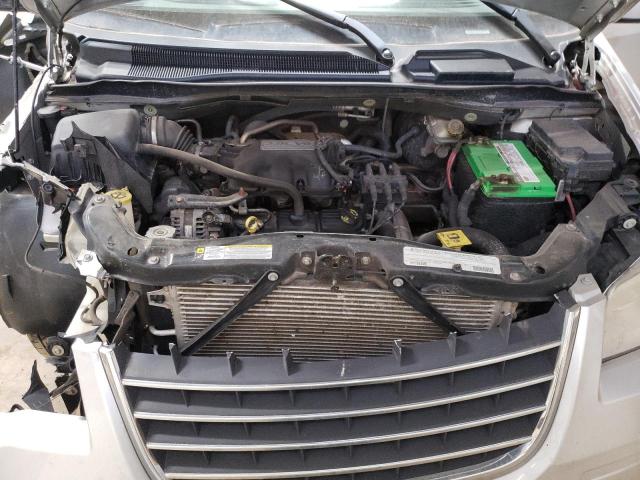 Photo 12 from auction – 2010 CHRYSLER TOWN & COU with VIN 2A4RR5D1XAR491112
