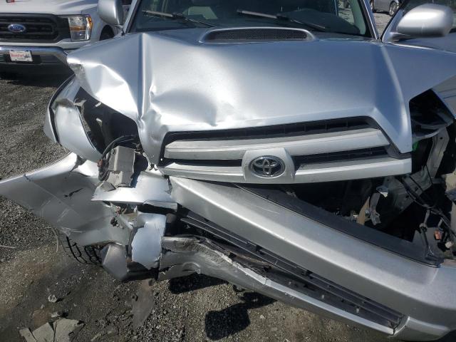 Photo 11 from auction – 2004 TOYOTA 4RUNNER SR with VIN JTEZU14RX40037729