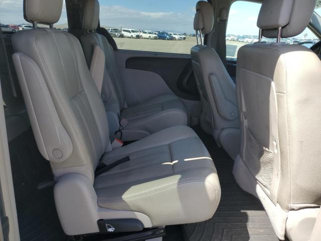 Photo 11 from auction – 2013 CHRYSLER TOWN & COU with VIN 2C4RC1CG1DR560568