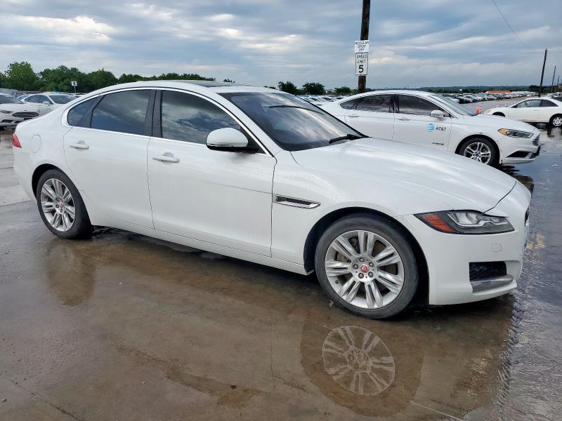 Photo 4 from auction – 2016 JAGUAR XF PREMIUM with VIN SAJBD4BVXGCY20738
