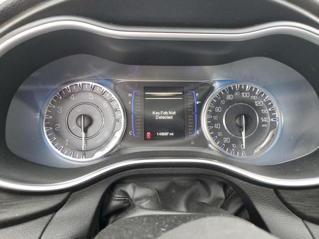 Photo 9 from auction – 2015 CHRYSLER 200 LIMITE with VIN 1C3CCCAB0FN697630