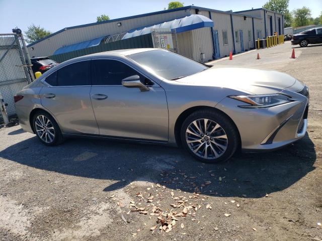 Photo 4 from auction – 2019 LEXUS ES 350 with VIN 58ABZ1B16KU051092