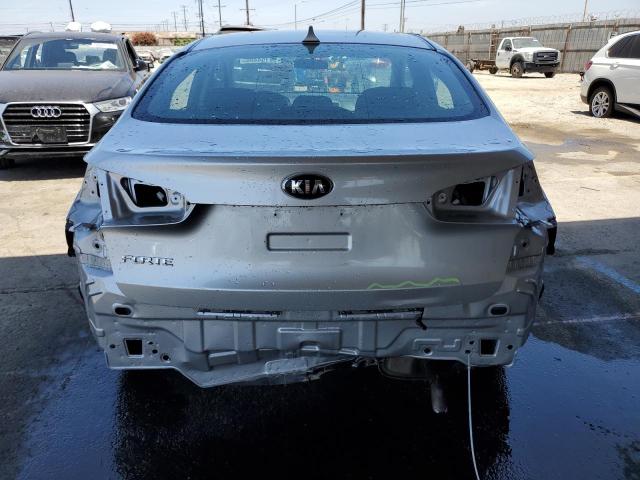 Photo 6 from auction – 2016 KIA FORTE LX with VIN KNAFK4A69G5579918